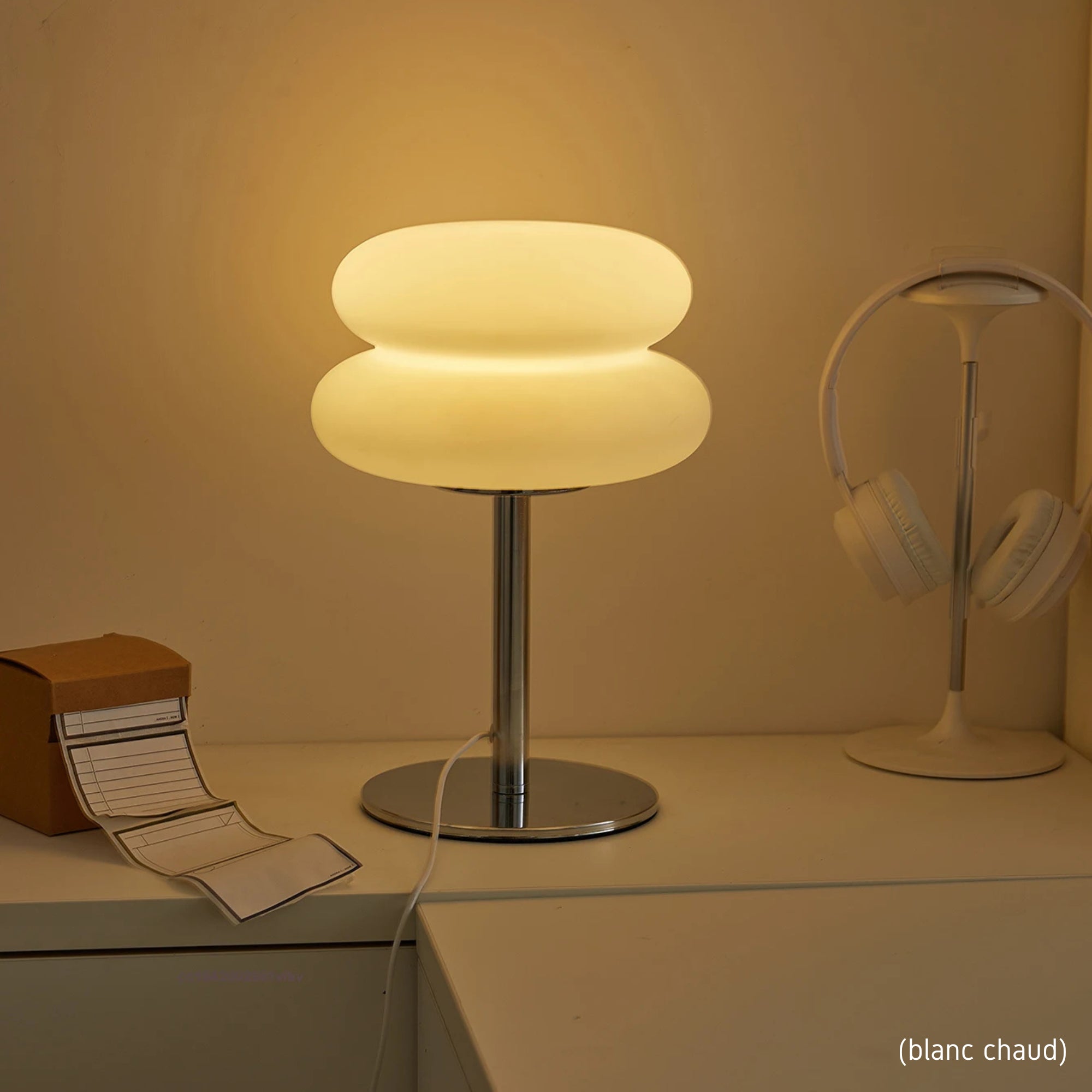 Lampe de chevet tricolore moderne